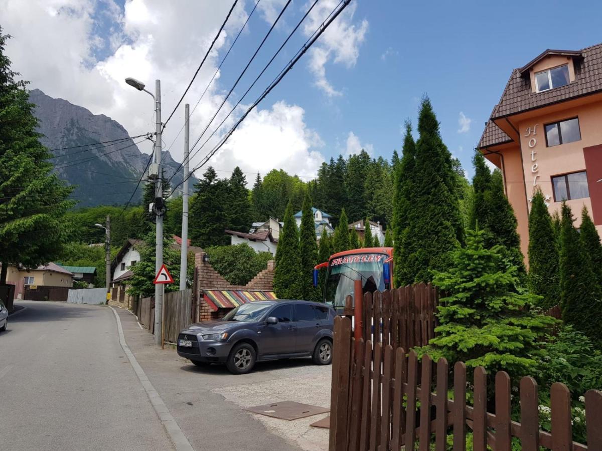Hotel Iri Buşteni Exterior foto