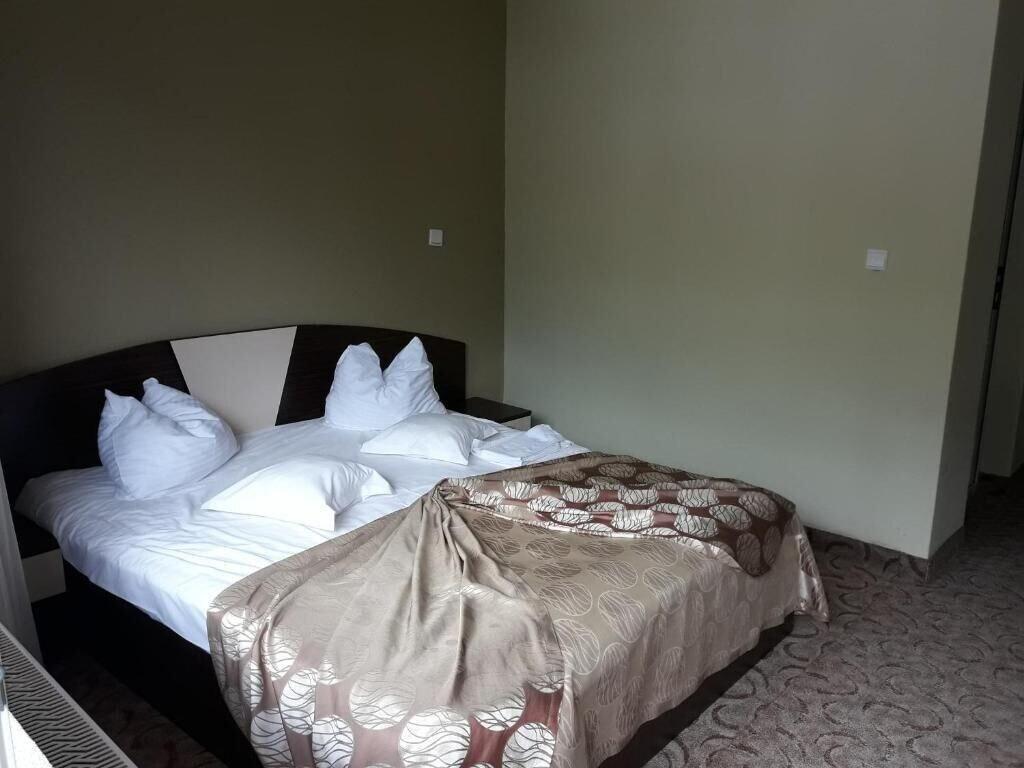Hotel Iri Buşteni Exterior foto