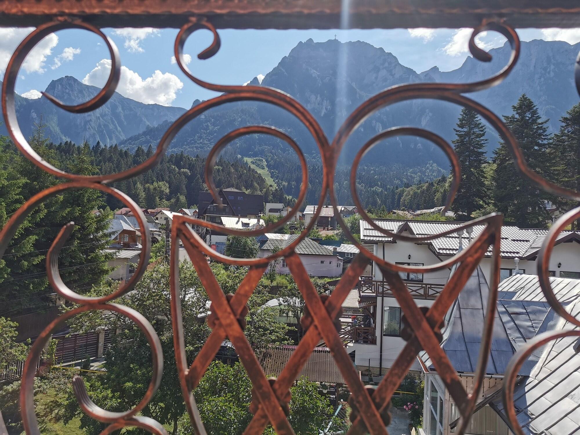 Hotel Iri Buşteni Exterior foto