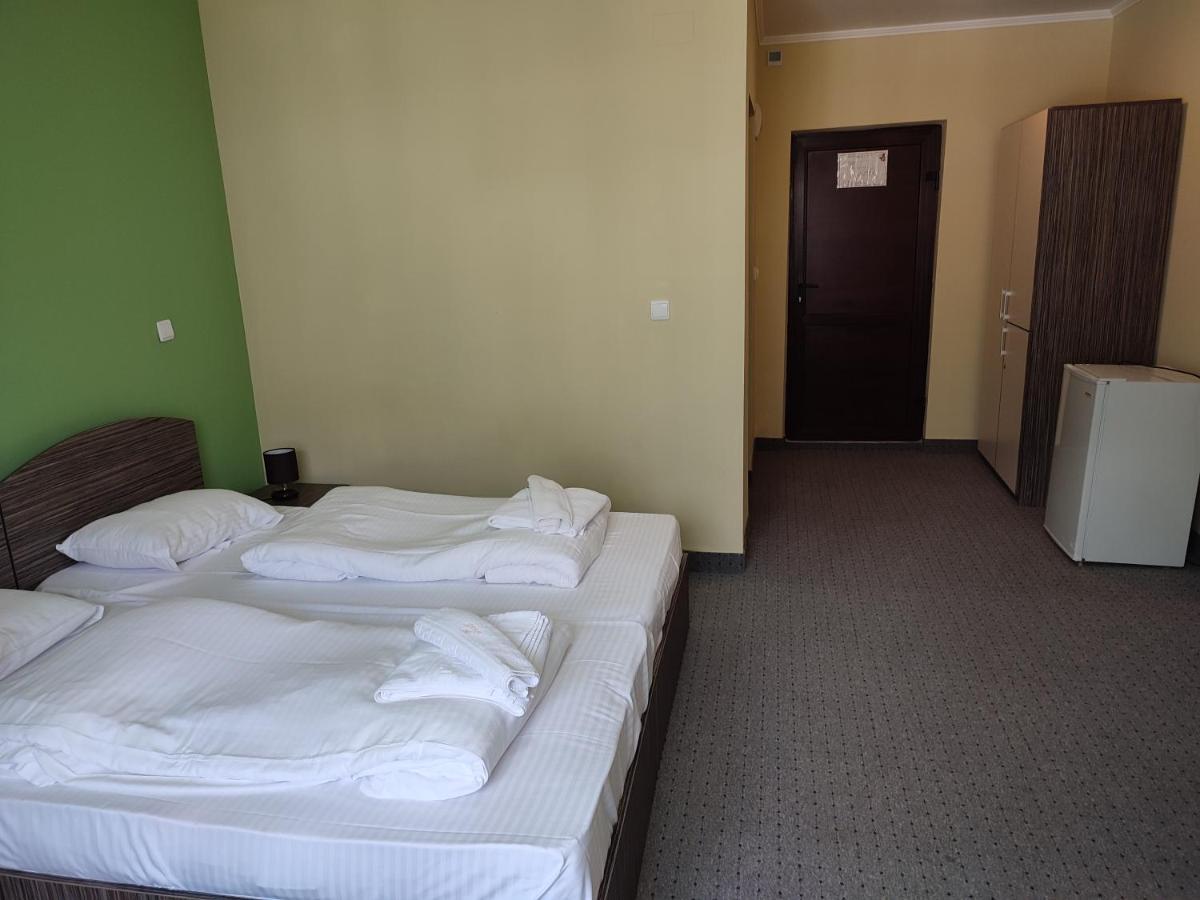 Hotel Iri Buşteni Exterior foto