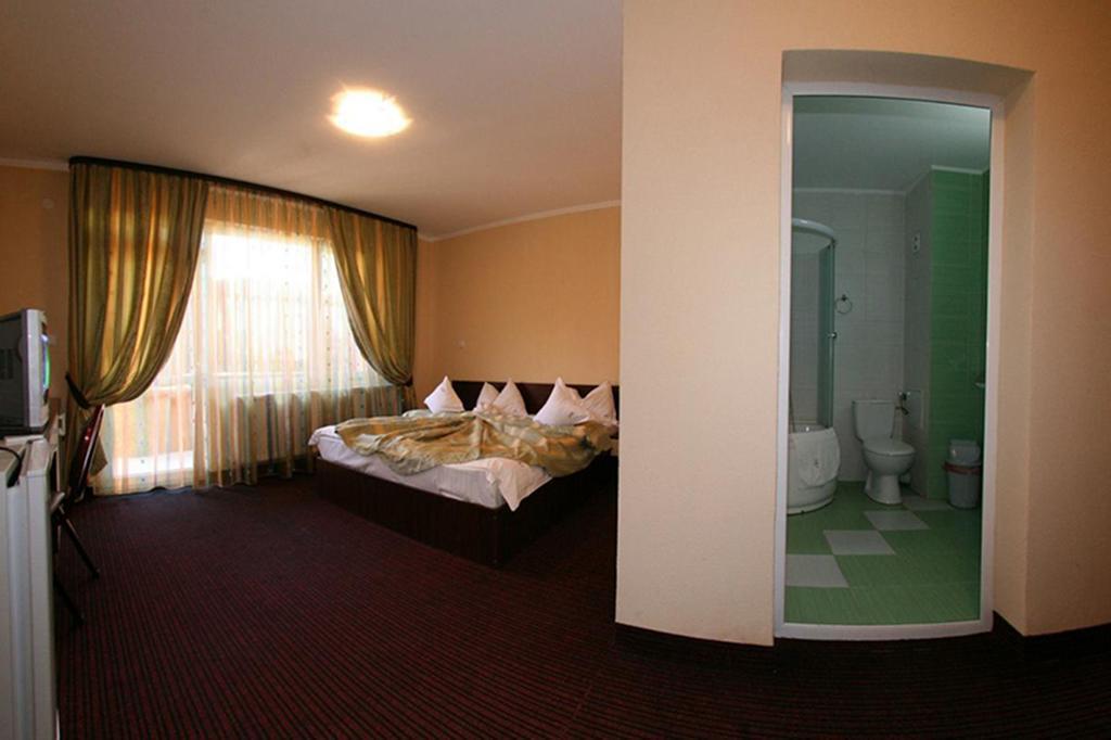 Hotel Iri Buşteni Habitación foto