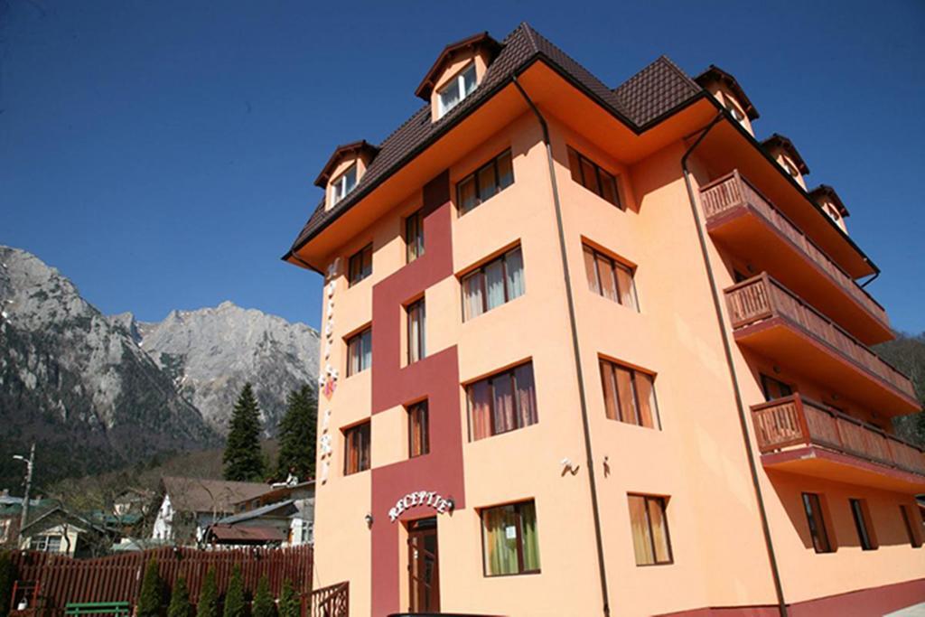 Hotel Iri Buşteni Exterior foto