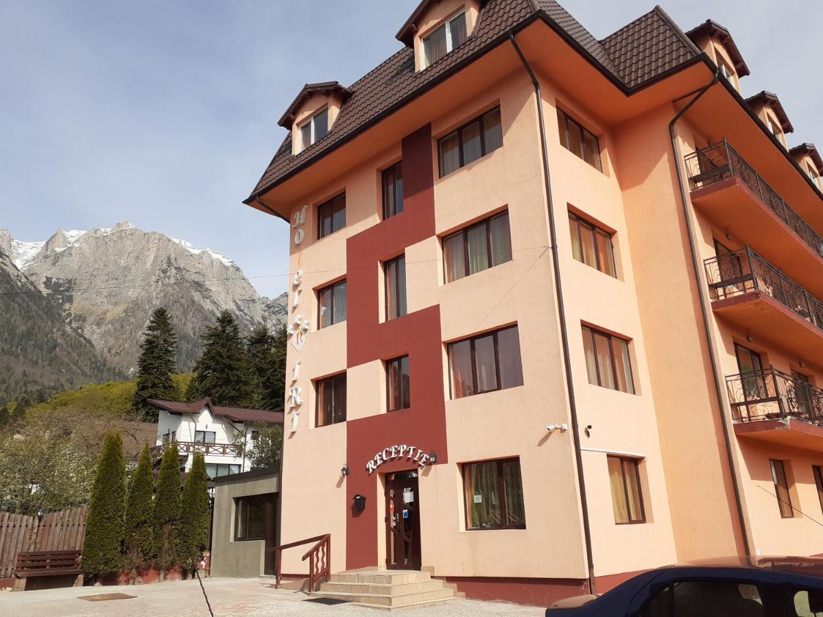 Hotel Iri Buşteni Exterior foto